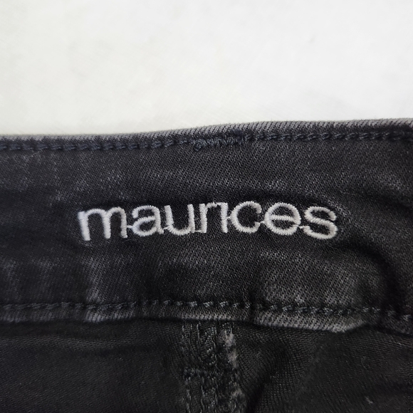 Maurices Size Small  Stylish Black Rhinestone Women's Jeans - Picture 9 of 10